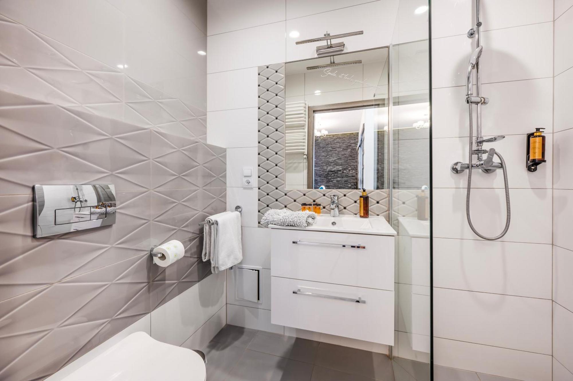 Apartamento Mediolan Parking Gratis Moxy Te&Am Cracow Cracovia Exterior foto